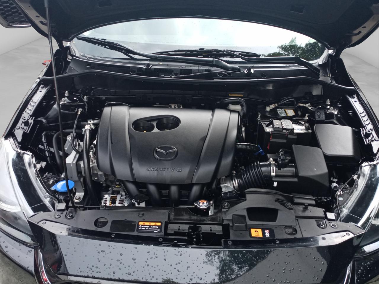 2025 Mazda Mazda 2 2.0 Signature Sedan At