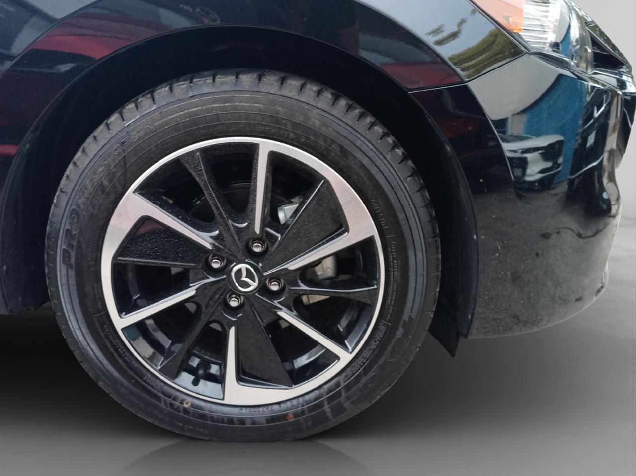 2025 Mazda Mazda 2 2.0 Signature Sedan At