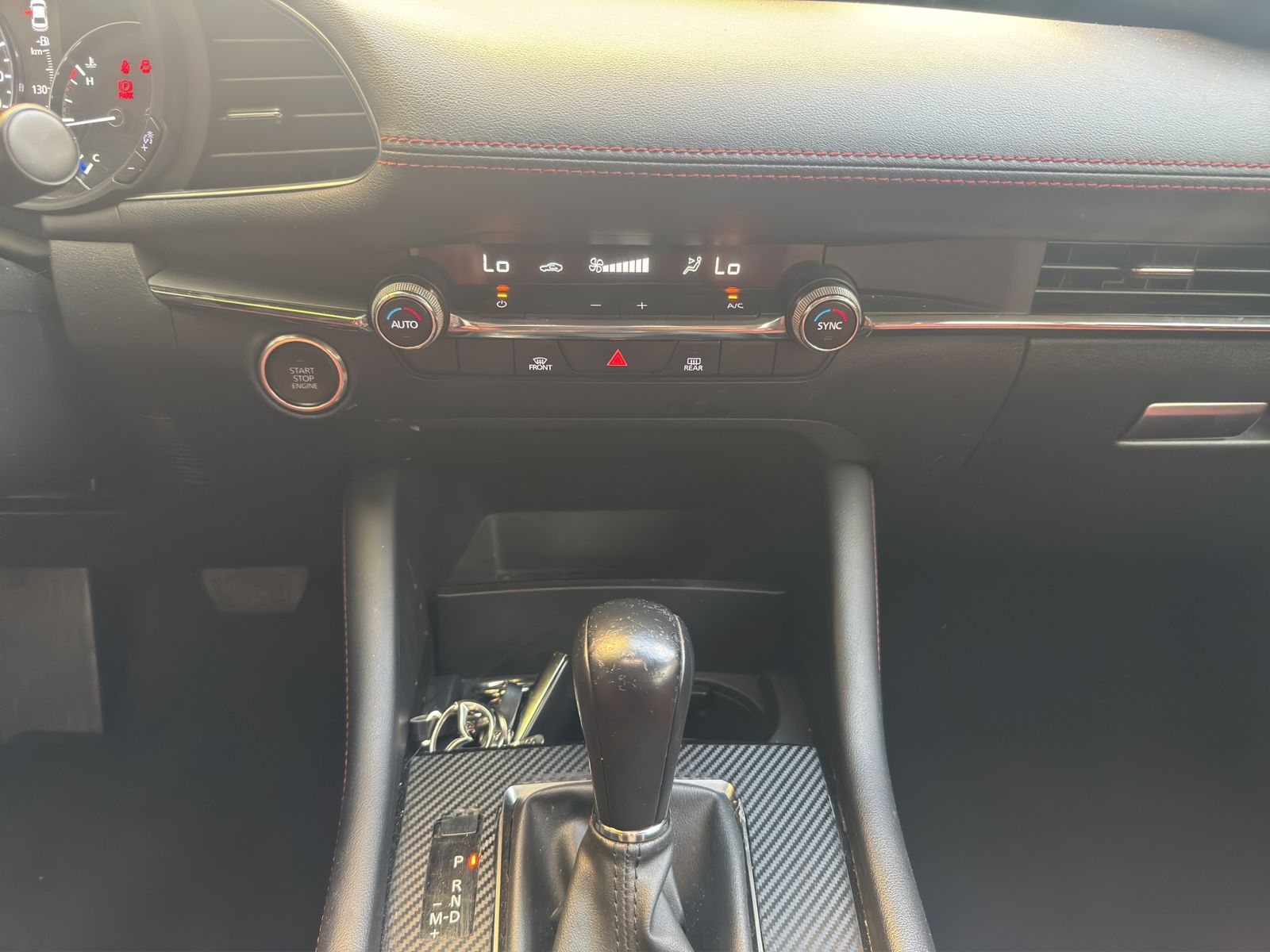 2023 Mazda Mazda 3 2.5 Sedan Carbon Edition At