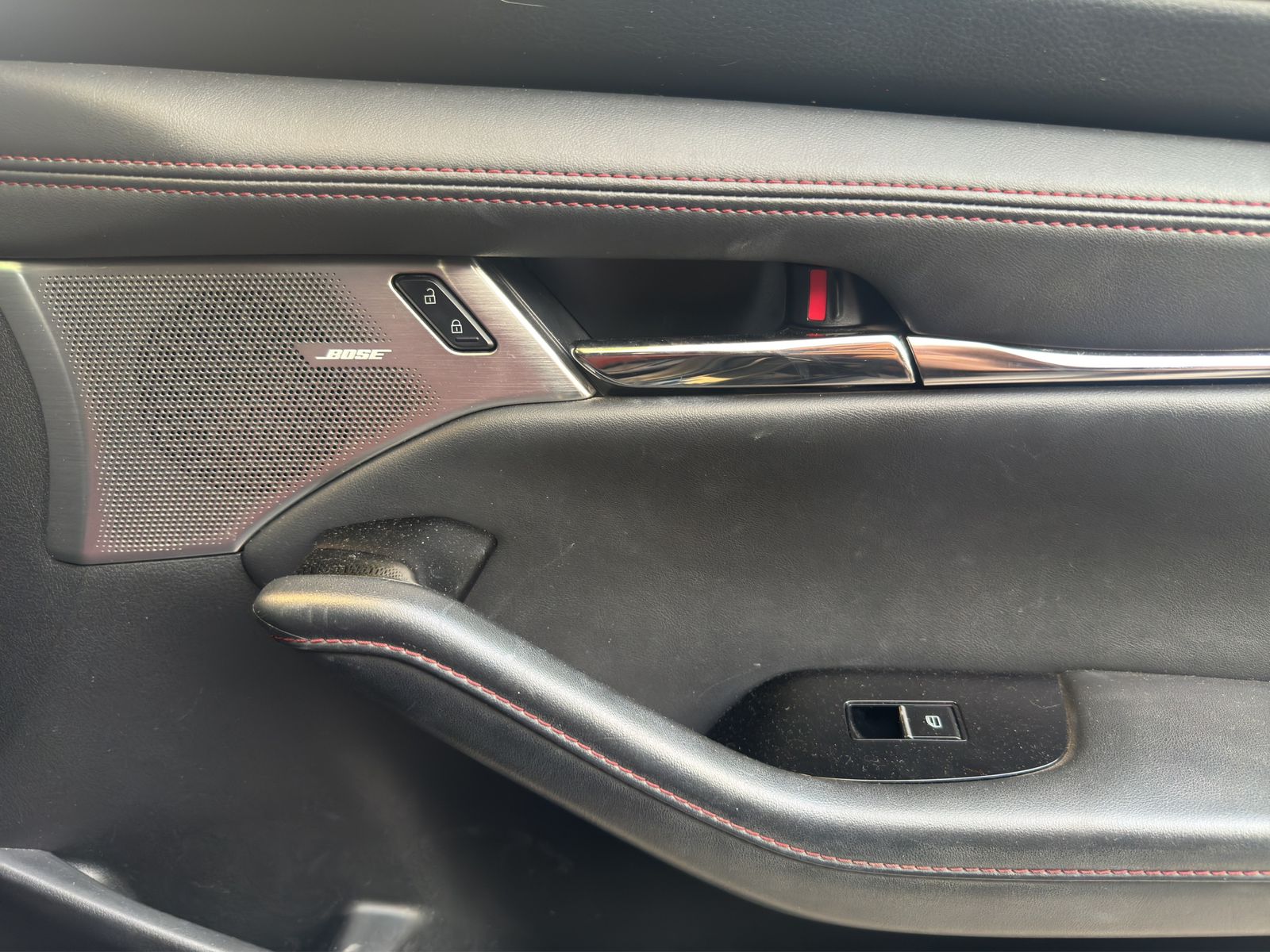 2023 Mazda Mazda 3 2.5 Sedan Carbon Edition At