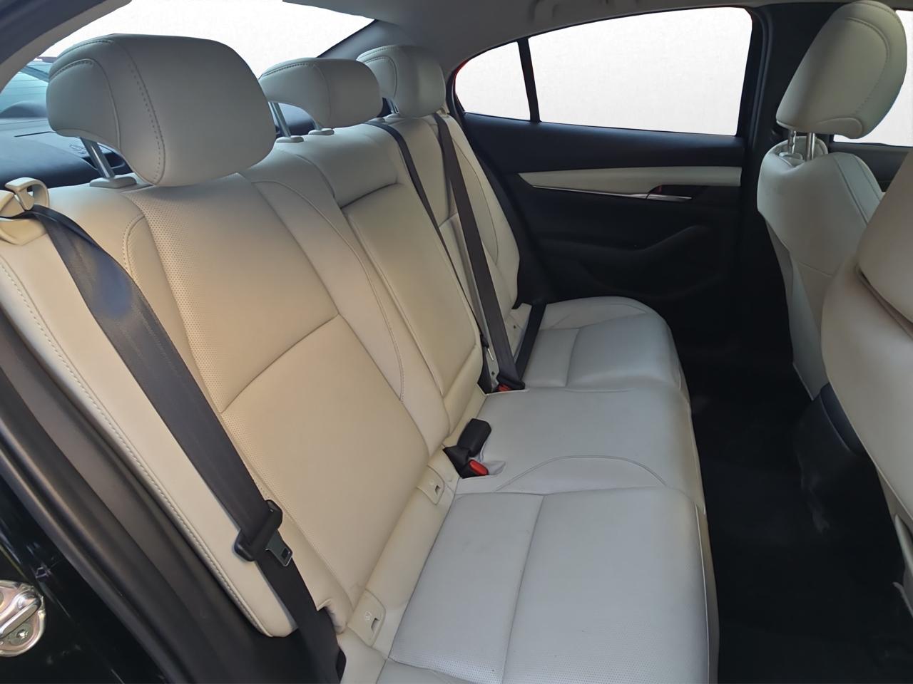 2025 Mazda Mazda 3 2.5 Signature Sedan At