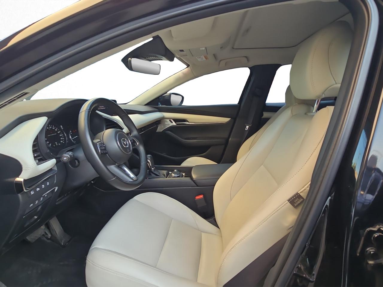 2025 Mazda Mazda 3 2.5 Signature Sedan At