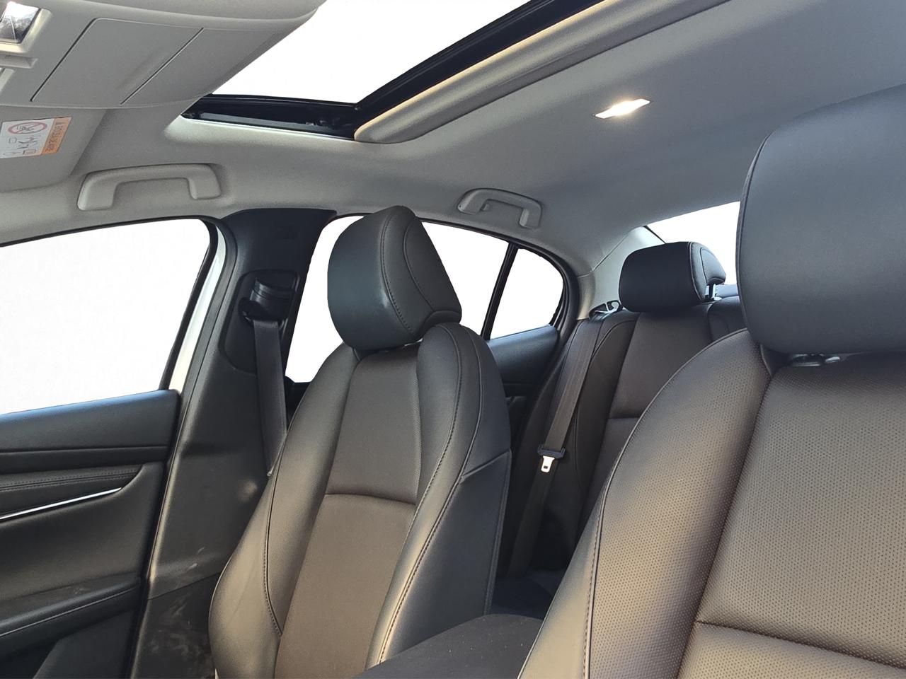 2025 Mazda Mazda 3 2.5 Signature Sedan At