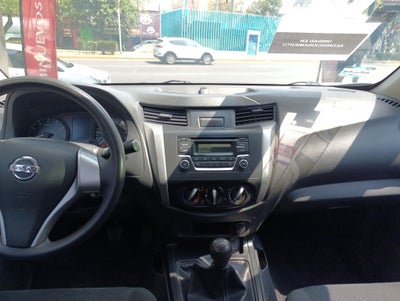 2020 Nissan NP300 Doble Cabina 2.5 SE Paq Seguridad Mt