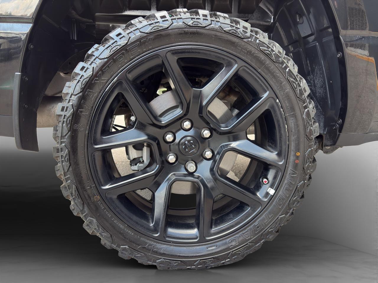 2024 RAM 1500 5.7 Laramie Sport Doble Cabina Mhev At