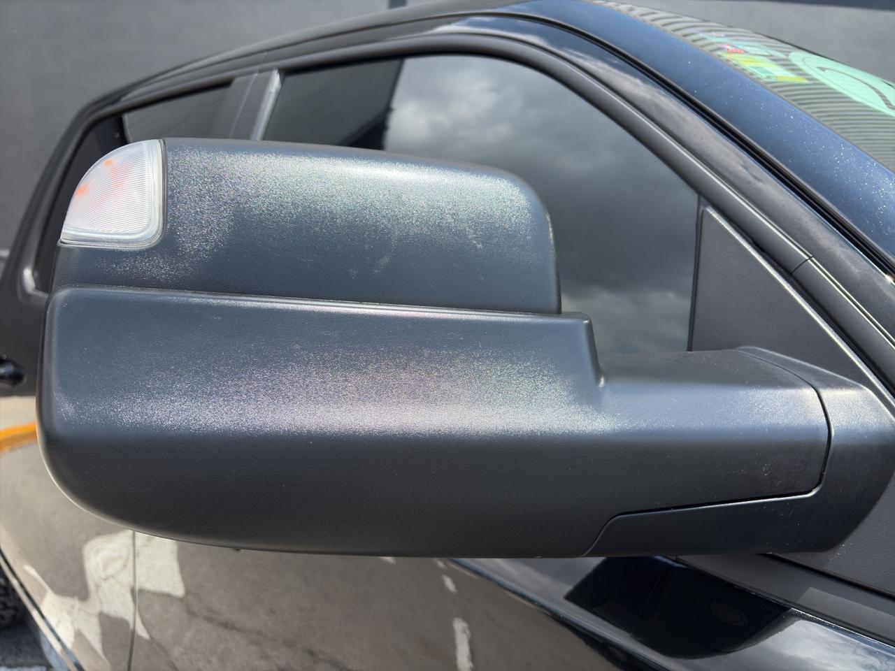 2024 RAM 1500 5.7 Laramie Sport Doble Cabina Mhev At