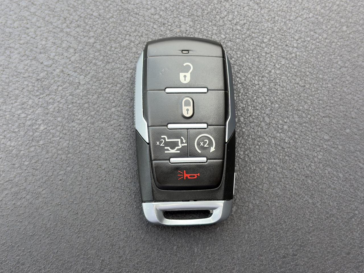 2024 RAM 1500 5.7 Laramie Sport Doble Cabina Mhev At