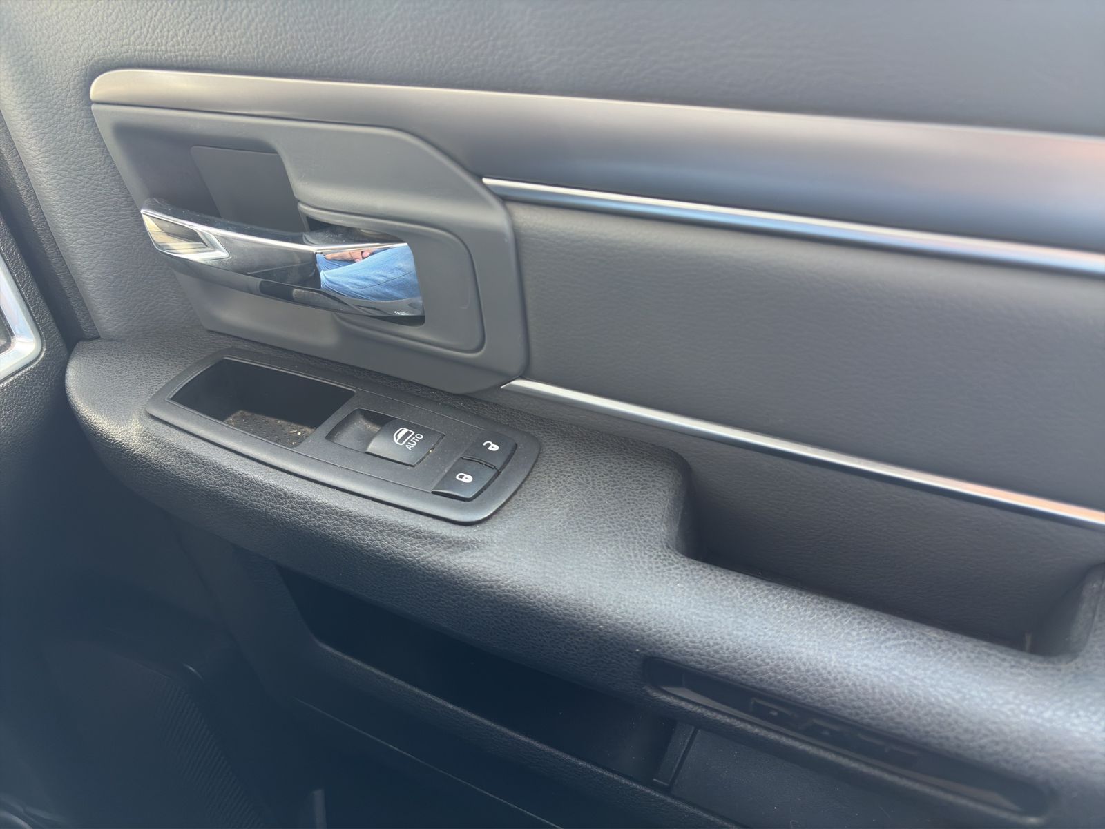 2023 RAM 1500 5.7 Hemi Sport Crew Cab At