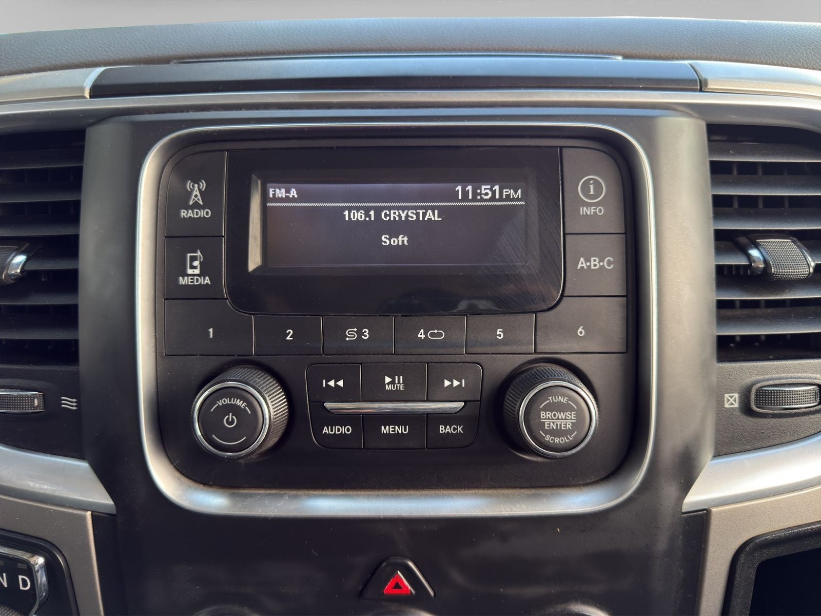 2020 RAM 1500 3.6 V6 Crew Cab SLT At