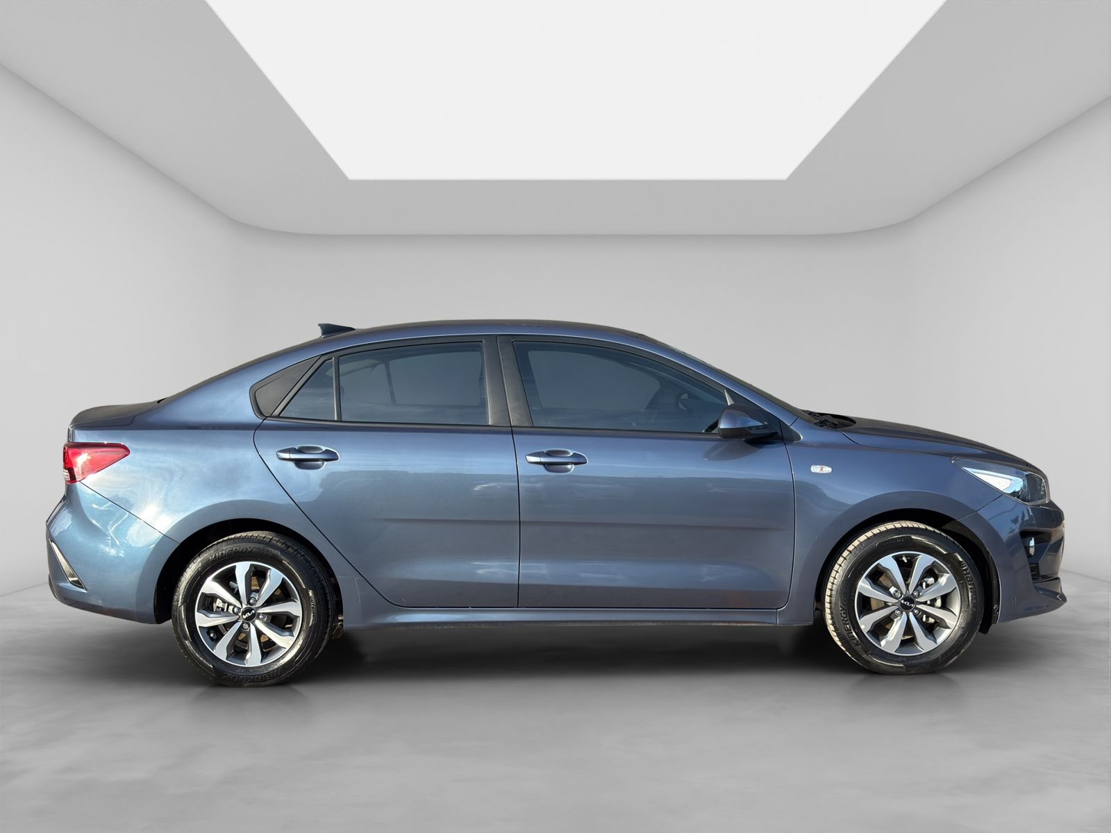 2022 Kia Rio 1.6 Sedan LX Mt