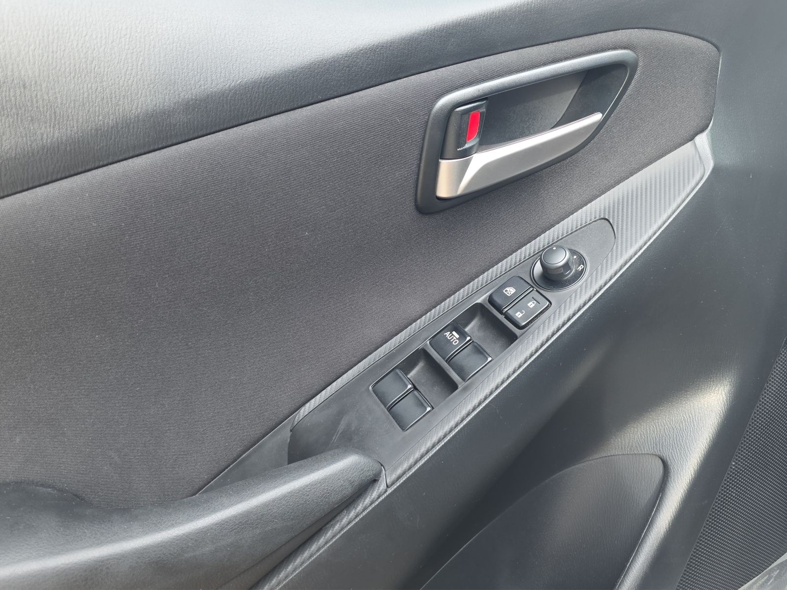 2024 Mazda Mazda 2 1.5 I Sport Sedan Mt