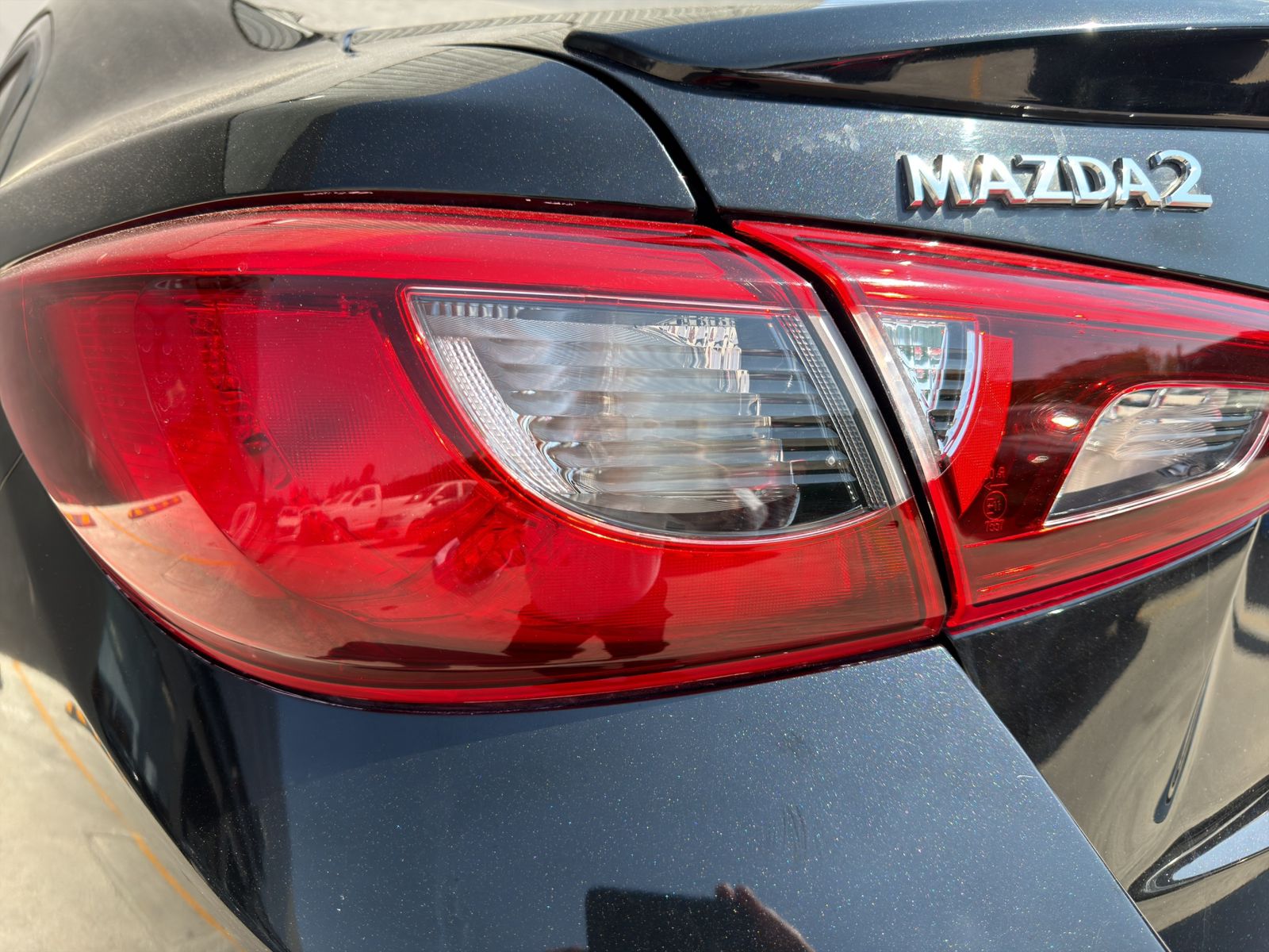 2023 Mazda Mazda 2 1.5 Carbon Edition At