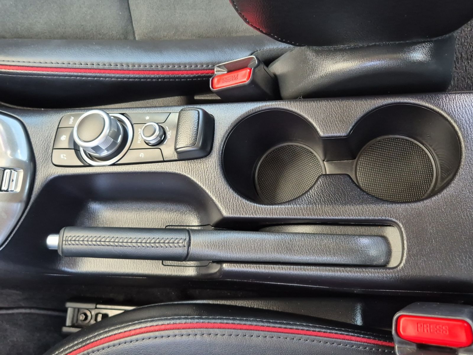 2026 Mazda Mazda 2 1.5 I Grand Touring Sedan At