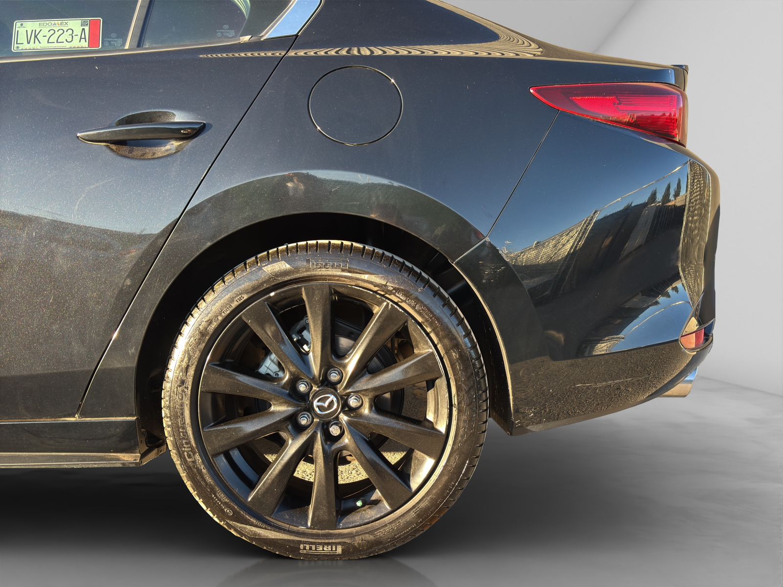 2023 Mazda Mazda 3 2.5 Sedan Carbon Edition At