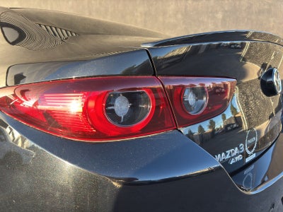 2023 Mazda Mazda 3 2.5 Sedan Carbon Edition At