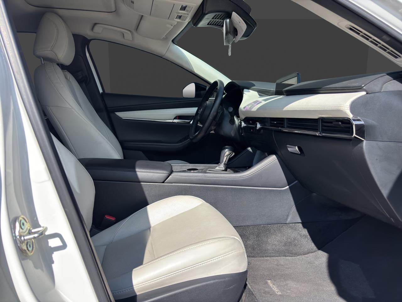 2025 Mazda Mazda 3 2.5 Signature Sedan At