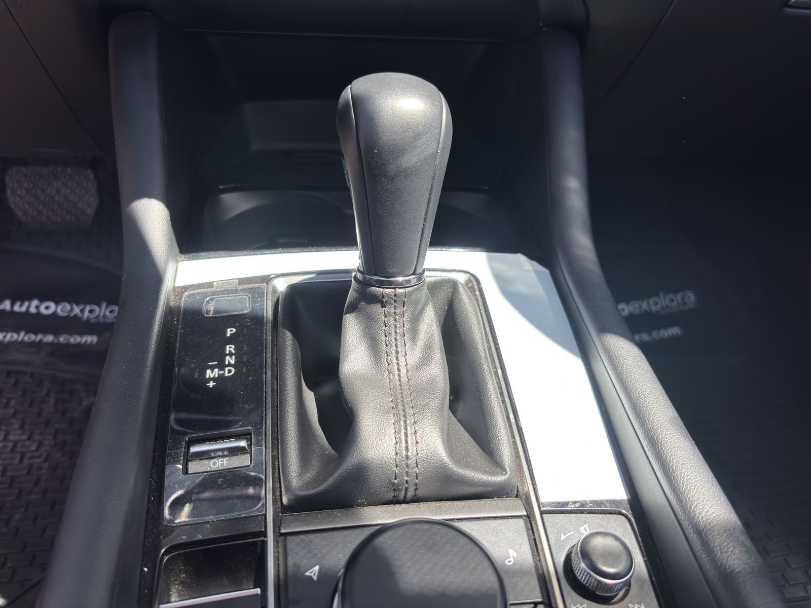 2026 Mazda Mazda 3 2.5 Signature Sedan At