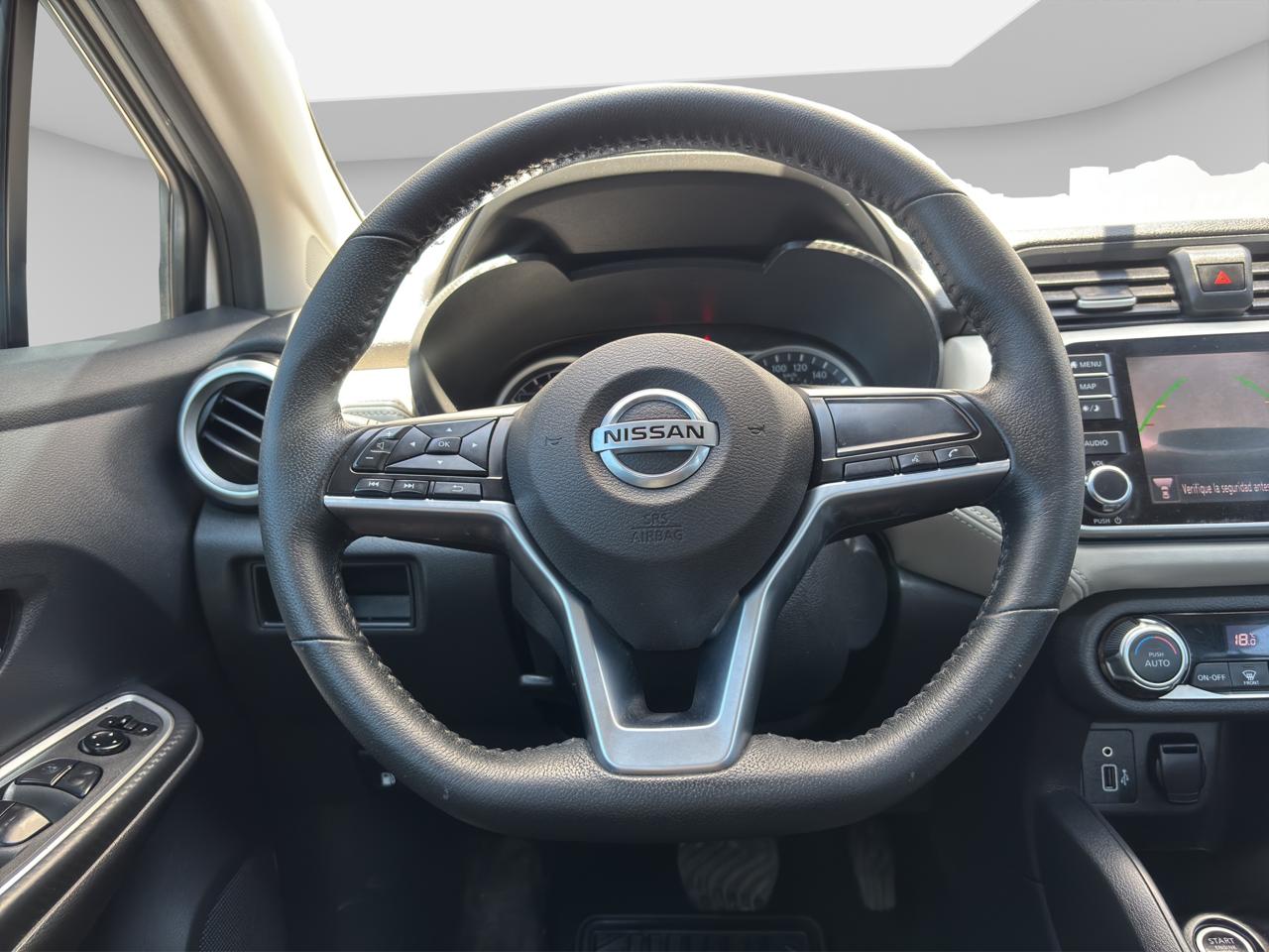 2020 Nissan Versa 1.6 Platinum Piel At