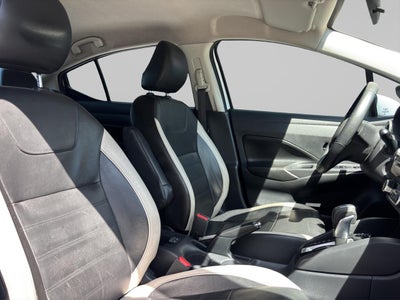 2020 Nissan Versa 1.6 Platinum Piel At