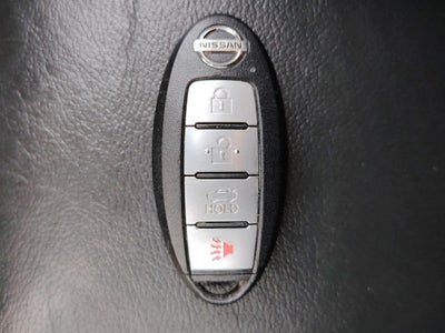 2020 Nissan Versa 1.6 Platinum Piel At