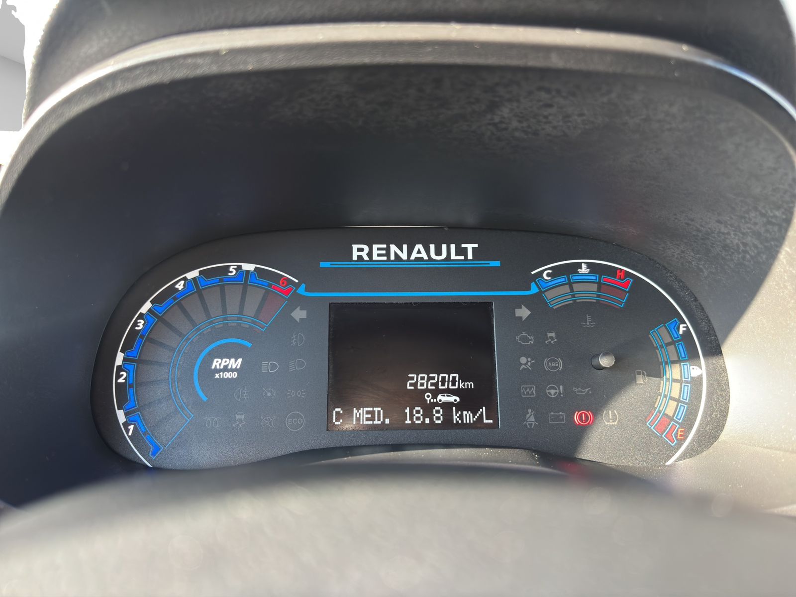 2024 Renault Kwid 1.0 Iconic Mt