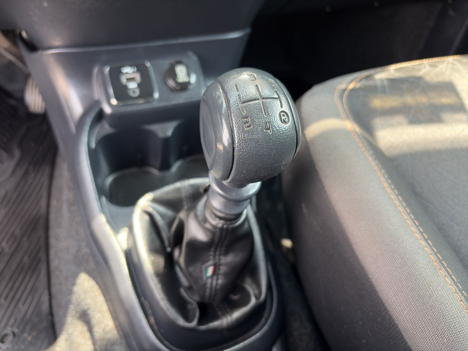 2023 FIAT Mobi 1.0 Trekking Mt