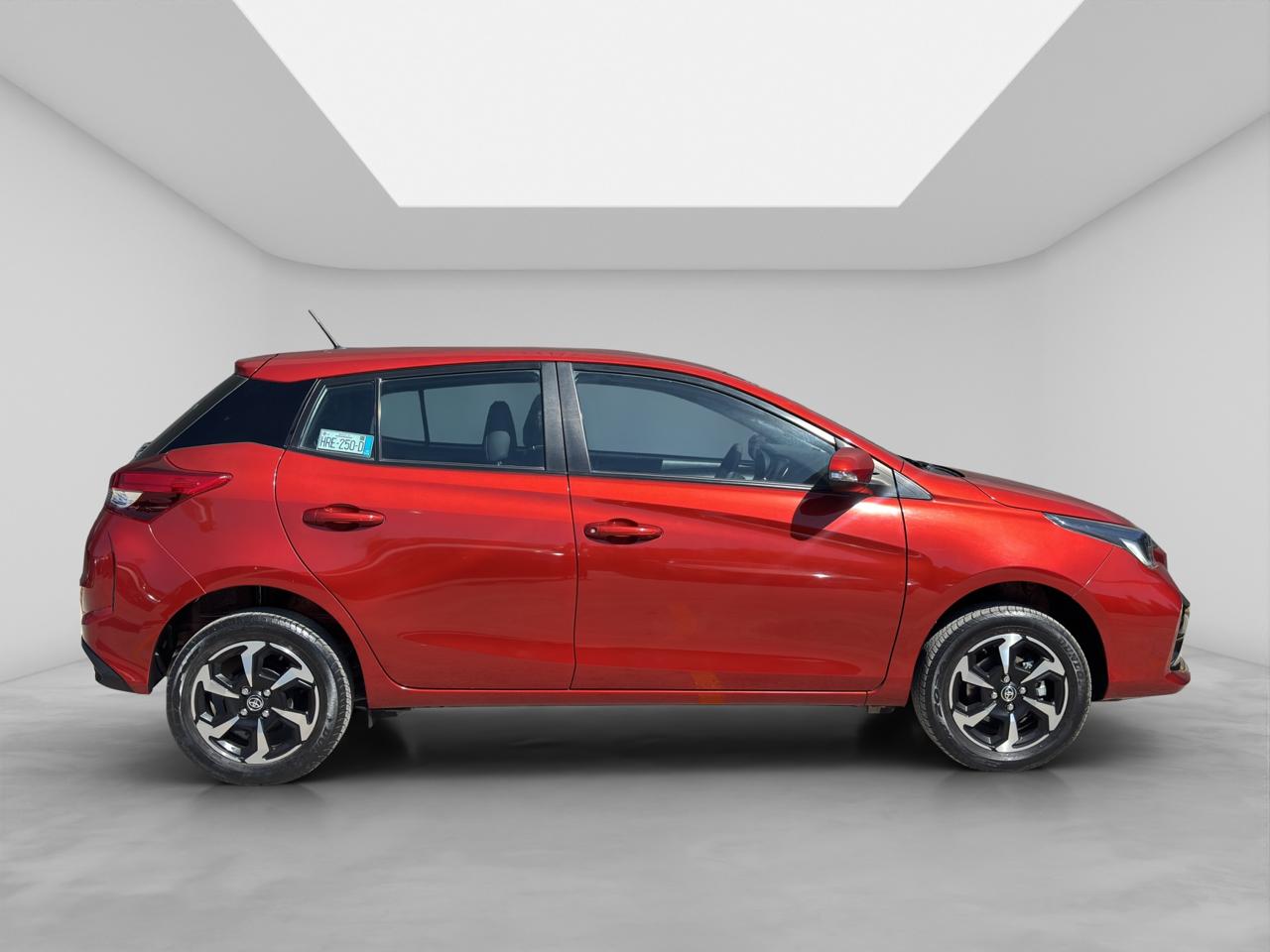 2024 Toyota Yaris 1.5 S Hb At