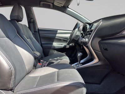 2024 Toyota Yaris 1.5 S Hb At