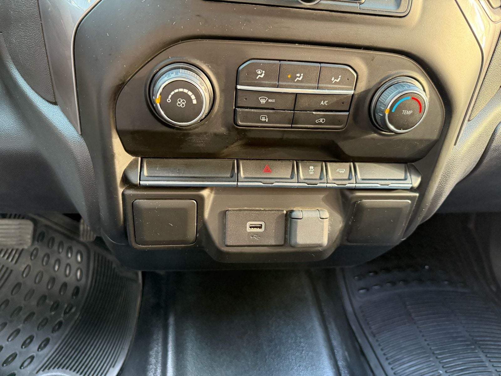 2019 Chevrolet Silverado 4.3 V6 1500 WT Doble Cabina 4x2 At