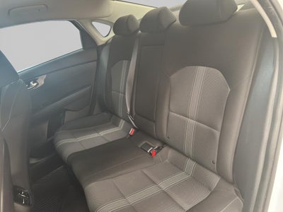 2022 Kia Forte 2.0 L At