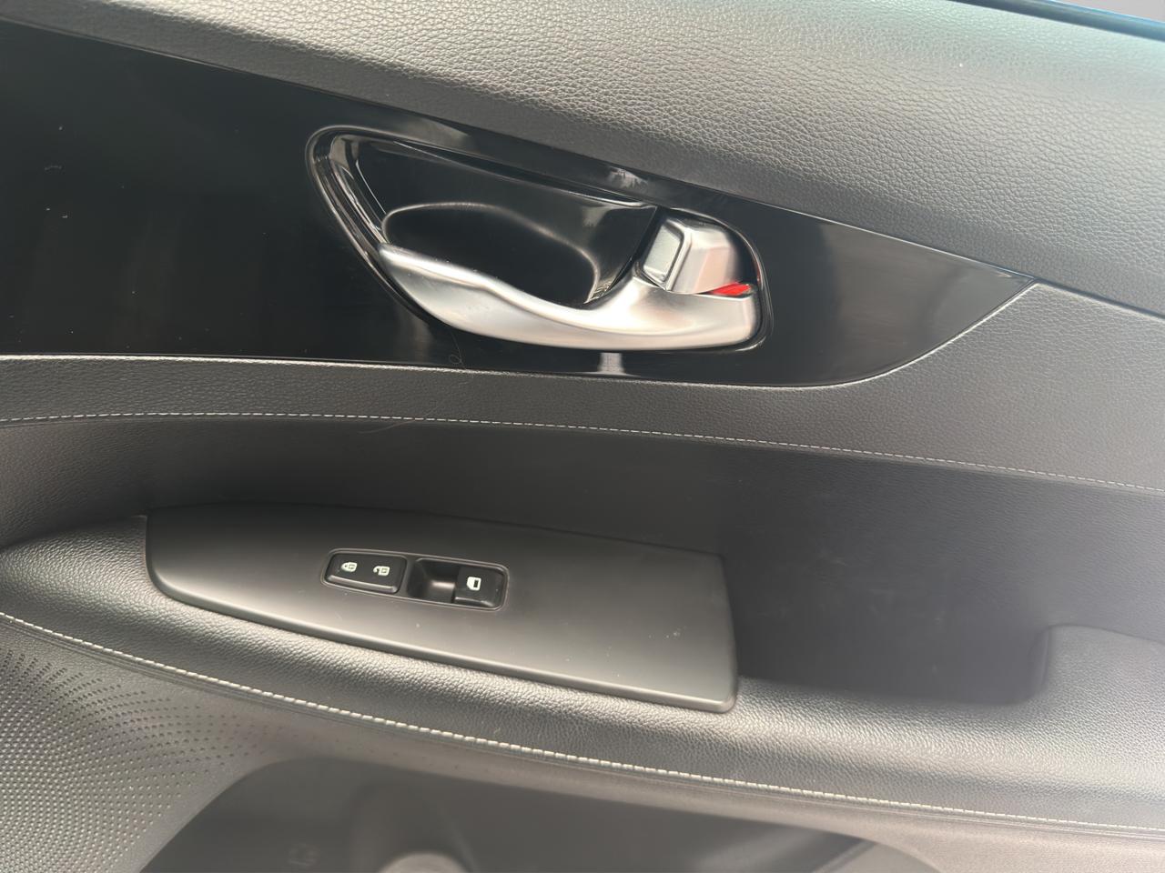 2022 Kia Forte 2.0 L At