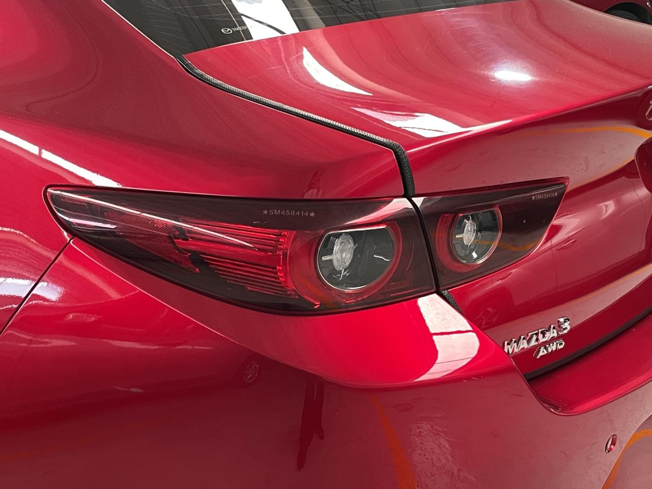 2025 Mazda Mazda 3 2.5 Signature Hb At