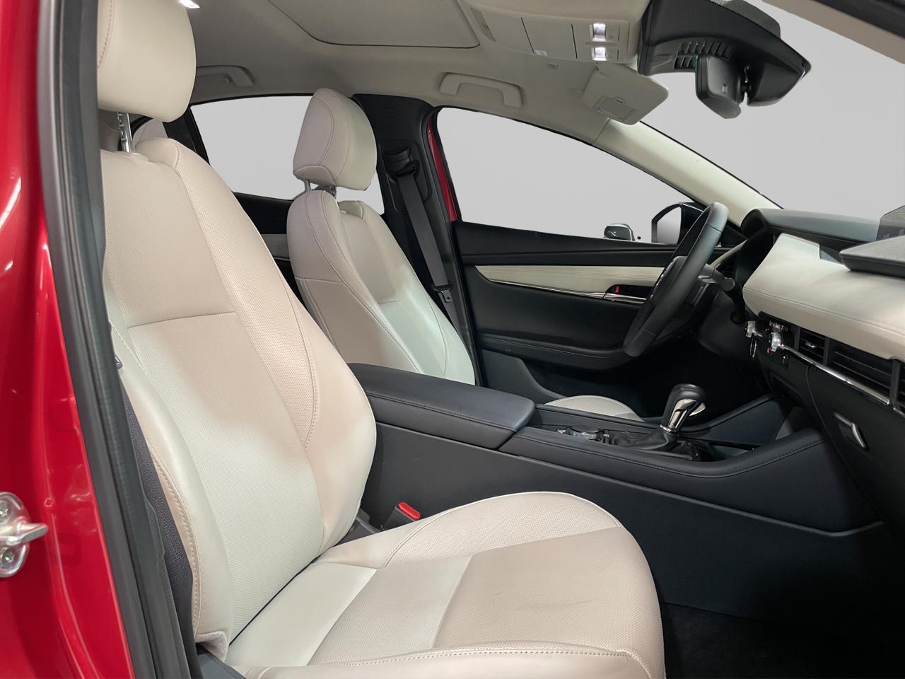 2025 Mazda Mazda 3 2.5 Signature Hb At