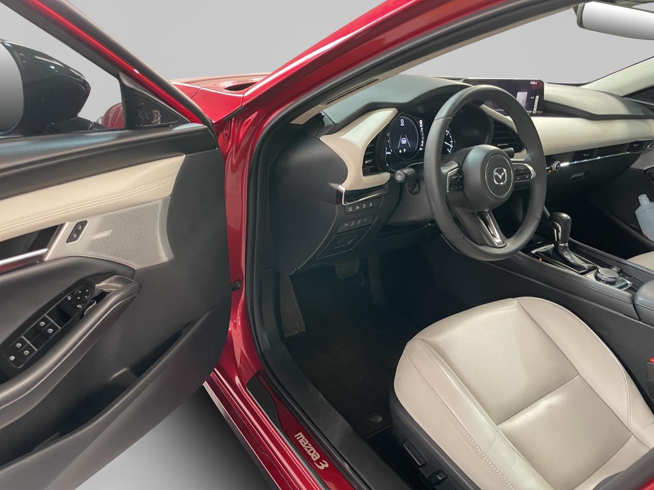 2025 Mazda Mazda 3 2.5 Signature Hb At