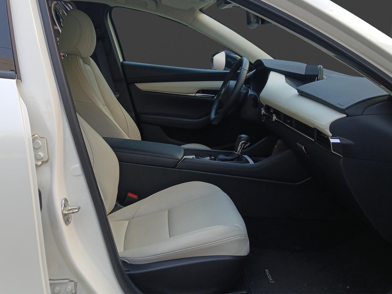 2025 Mazda Mazda 3 2.5 Signature Hb At