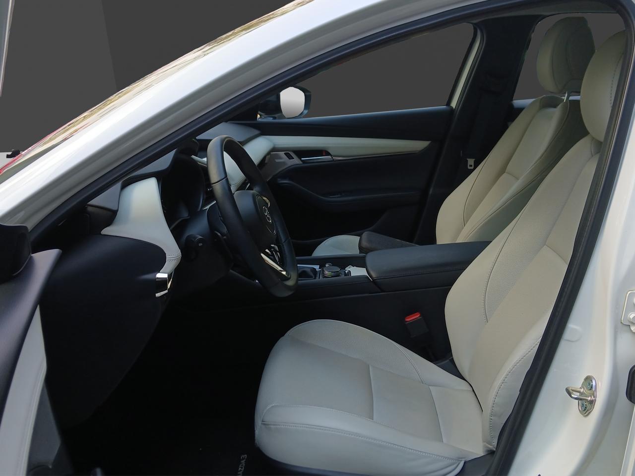 2025 Mazda Mazda 3 2.5 Signature Hb At