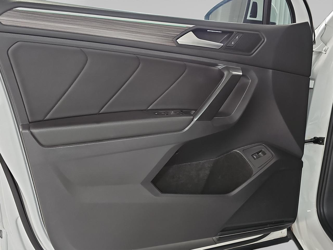 2023 Volkswagen Tiguan 2.0 R-Line At