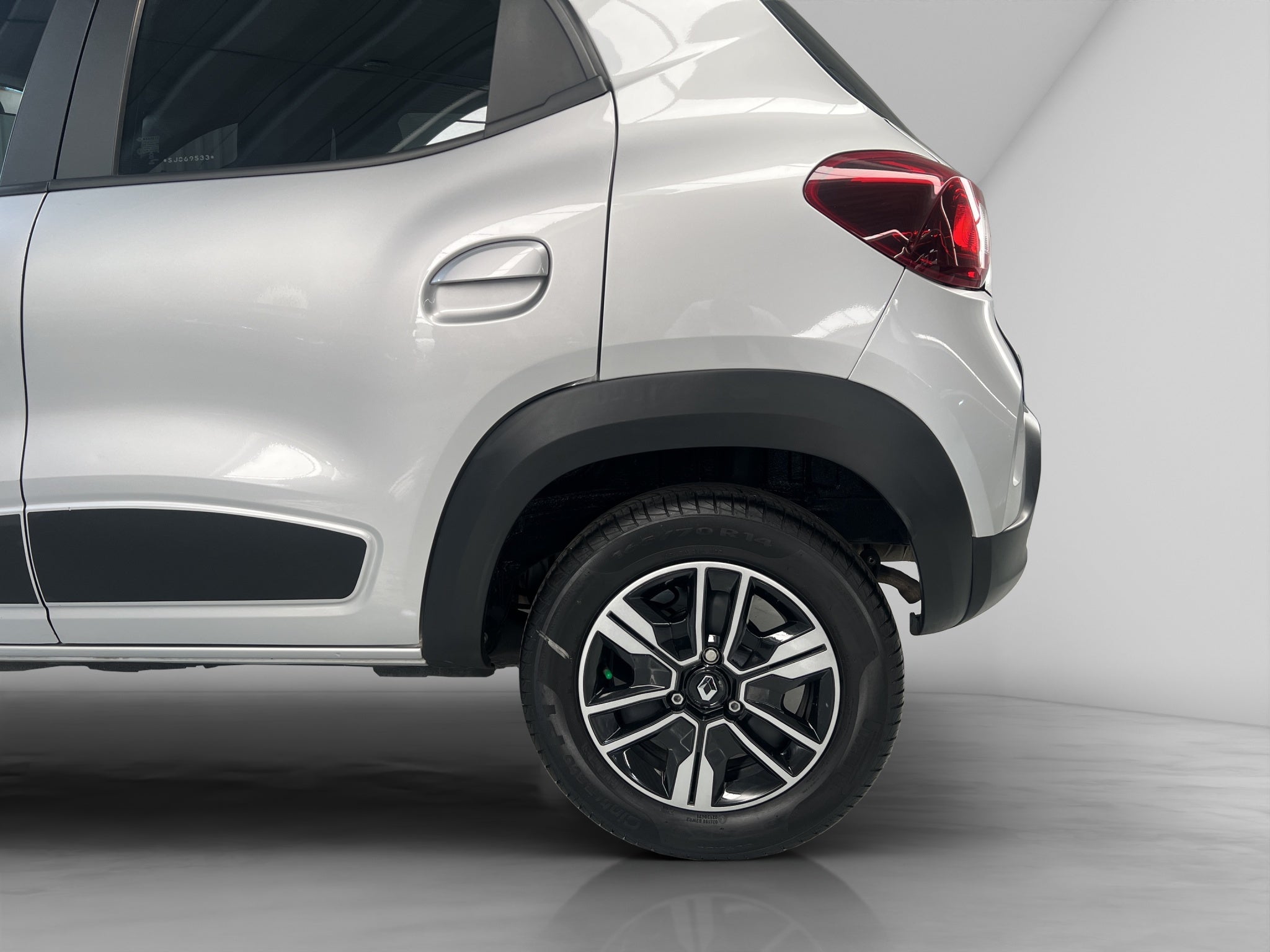 2025 Renault Kwid 1.0 Iconic Mt