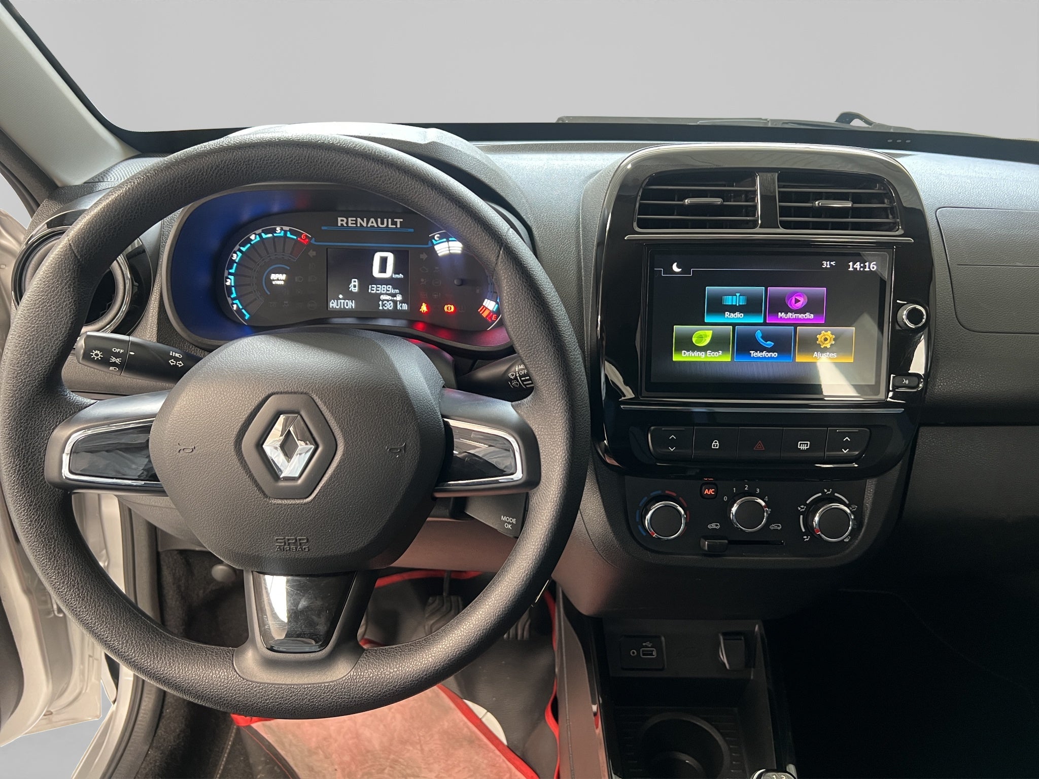 2025 Renault Kwid 1.0 Iconic Mt