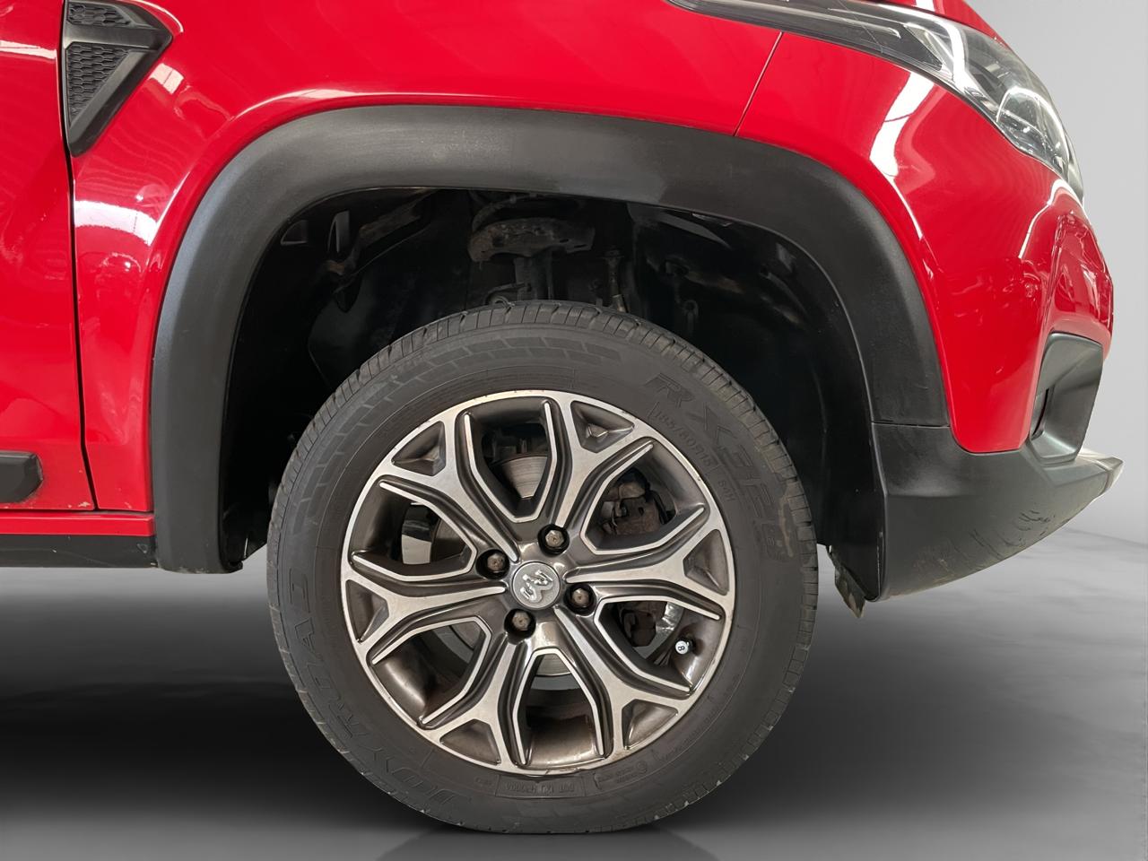 2020 Chrysler 200 LARAMIE