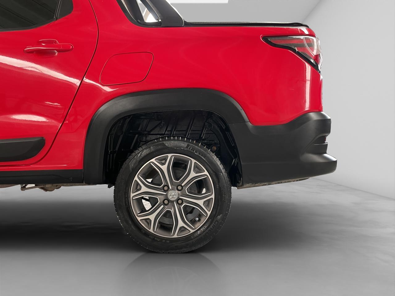 2020 Chrysler 200 LARAMIE