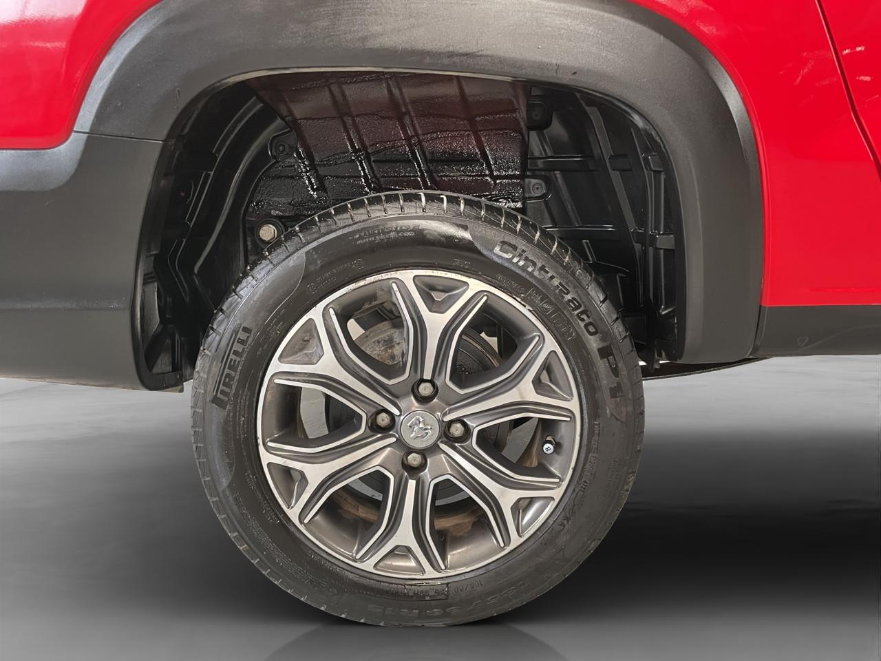 2020 Chrysler 200 LARAMIE