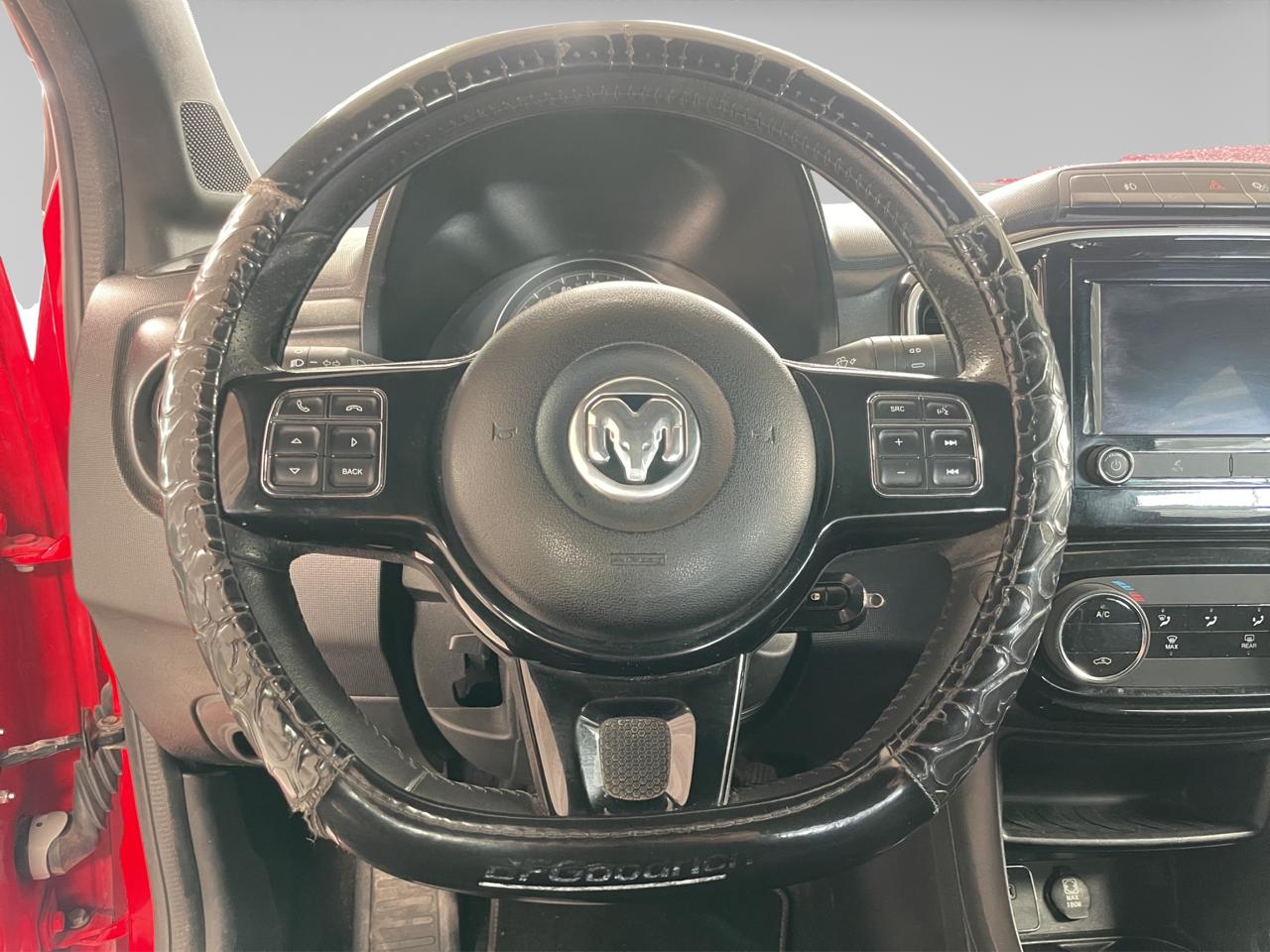 2020 Chrysler 200 LARAMIE