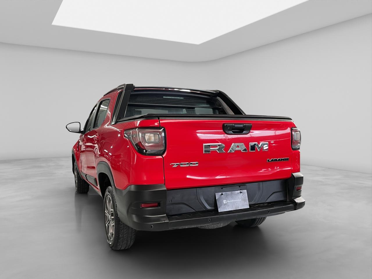 2020 Chrysler 200 LARAMIE