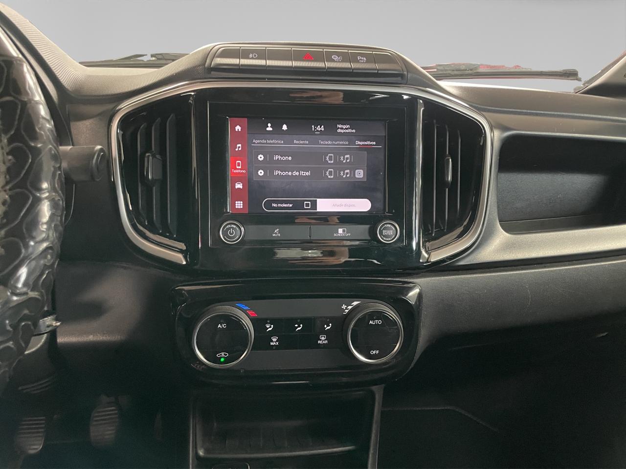 2020 Chrysler 200 LARAMIE