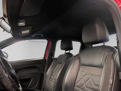 2020 Chrysler 200 LARAMIE