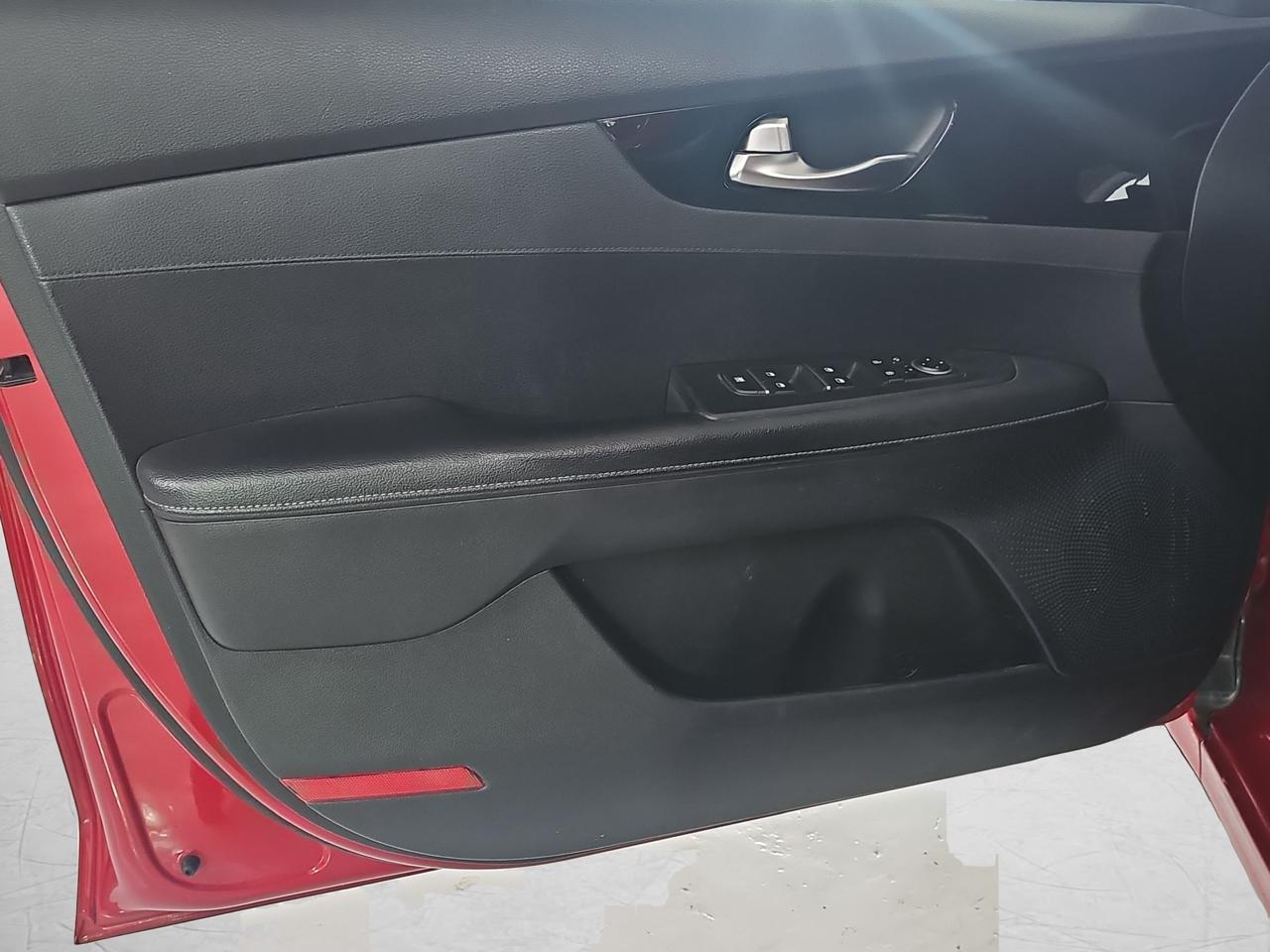 2021 Kia Forte 2.0 Hb 5 p Ex At