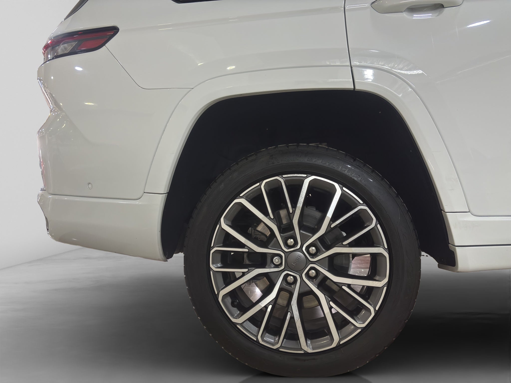 2022 Jeep Grand Cherokee 5.7 V8 L Summit 4x4 At