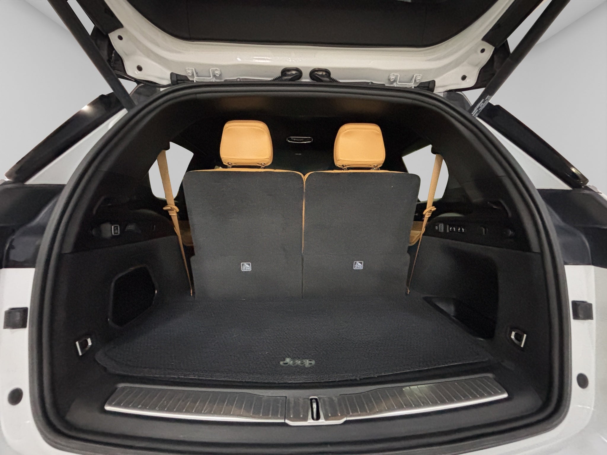 2022 Jeep Grand Cherokee 5.7 V8 L Summit 4x4 At