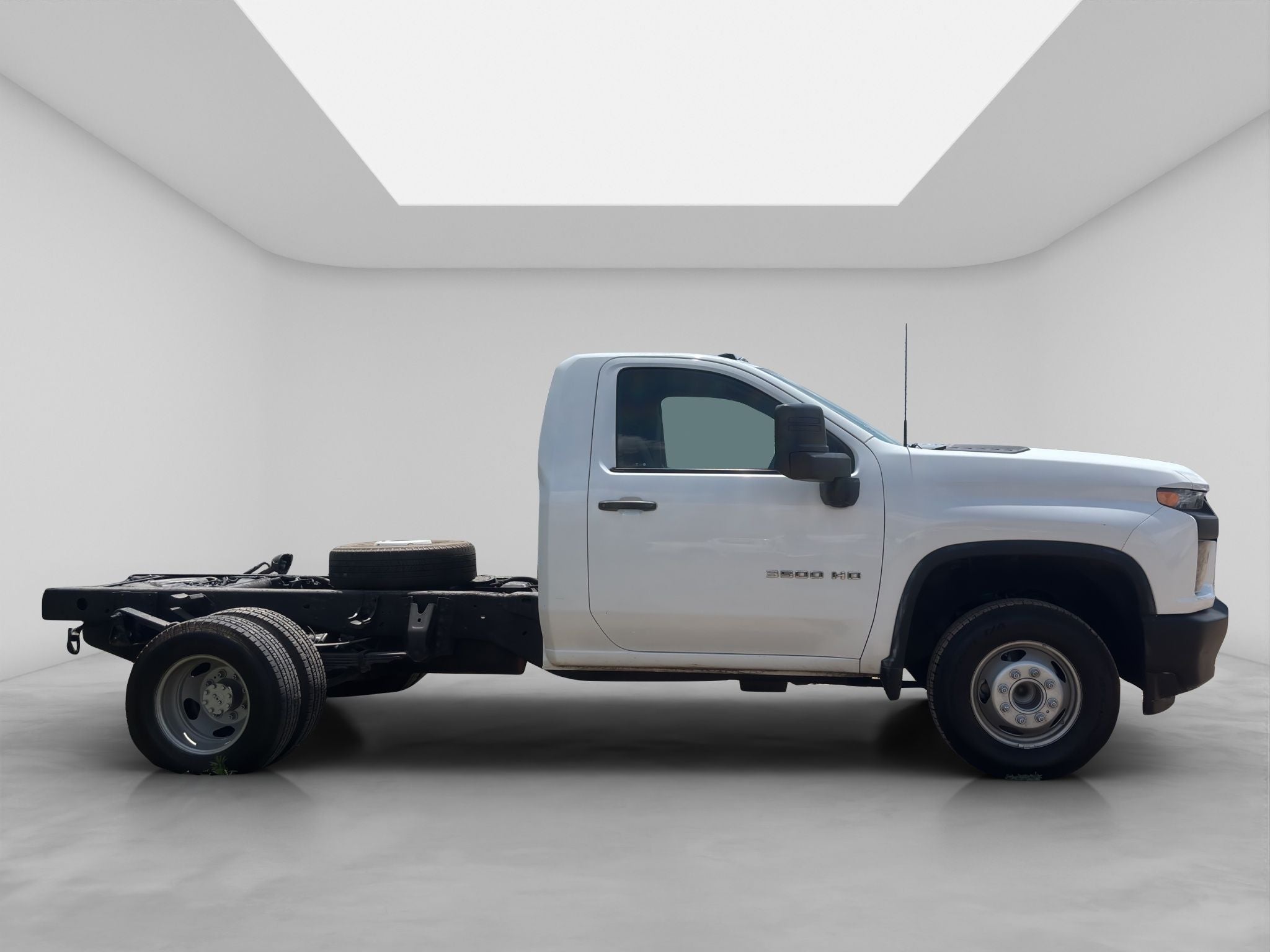 2022 Chevrolet Silverado Paq. A Chasis Wt V8 6.6L AT 6 Velocidades